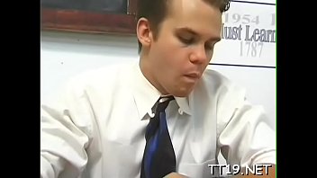 Vigorous young vivianna deepthroats slim jim