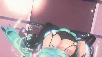 Miku moves her body for her fans