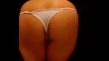 Mi esposa con su amigo mandandome mensajes