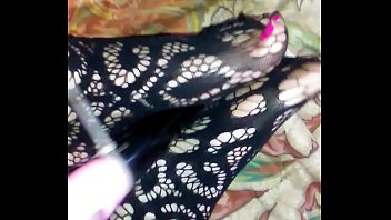 Worship my pink toes