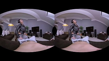 Gabrielle gucci is one kinky babe in virtual reality