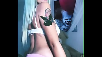 Caliente perra te pondra la verga dura