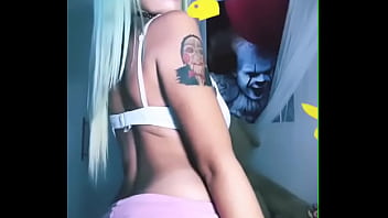 Caliente perra te pondra la verga dura