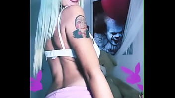 Caliente perra te pondra la verga dura