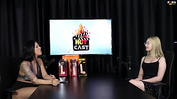 Veja a entrevista safada e cheia de putaria com a vivan lola e nossa saudosa vitória beatriz no porn cast brazil parte 3 watch sheer red