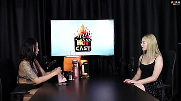 Veja a entrevista safada e cheia de putaria com a vivan lola e nossa saudosa vitória beatriz no porn cast brazil parte 3 watch sheer red