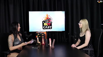 Veja a entrevista safada e cheia de putaria com a vivan lola e nossa saudosa vitória beatriz no porn cast brazil parte 3 watch sheer red