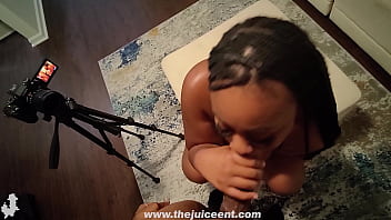 Beauty goes crazy on the dick