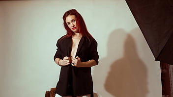 Ariel ortiz shows her naked body in public and pours oil all over her body it is a dream come true for her