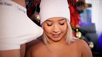 Cute girl with a big body enjoys showing off her sex life on the internet