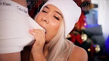 Cute girl with a big body enjoys showing off her sex life on the internet Cute girl with a big body enjoys showing off her sex life on the internet