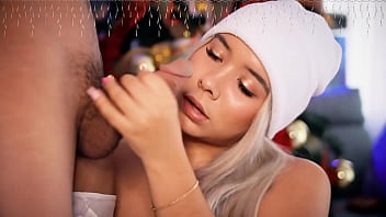 Cute girl with a big body enjoys showing off her sex life on the internet