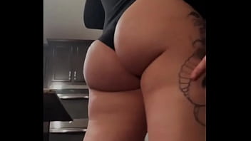 Shaking that booty tonight #bigbooty#latina#puertorican#phatass#bigtits#bigass#bigtitsandass#curlyhair#icespice#