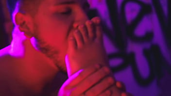 Bbw foot worship & pussy licking