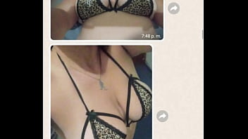 Mi madrastra me coquetea por whatsapp