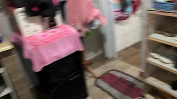 Putaria na casa da namorada do meu amigo