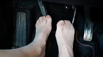 Pumping in birkenstocks