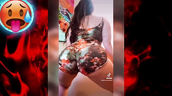 Vejá agora bundas gigantes rebolando twer só bg booty e big ass de safadas cuzudas