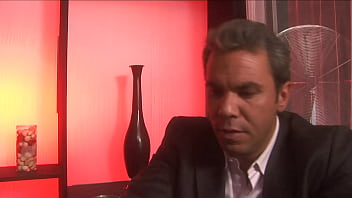 Fucking brunette milf mom