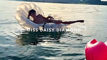 Golden shower in the golden hour