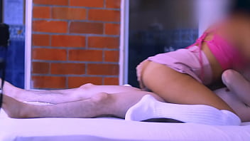 Cuñada y el compañero de su hermanastra