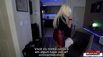 Legenda madrasta precisando de dinheiro acabou pegando emprestado para enteado em troca de favores