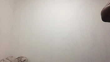 Provocando meus fãs fiquei de quatro