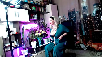 Mature bitch in a fur coat performance by the famous webcam whore and singer aimee hot milf