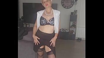 Que pense tu de ma tenu pour allez au travaille tu tiendrait la journée avant de