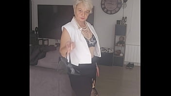 Que pense tu de ma tenu pour allez au travaille tu tiendrait la journée avant de