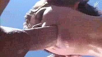 Amateur girl gets fucked and squirts