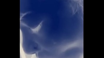 Ela sabe usar a boca perfeitamente chupa com todo carinho