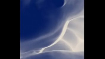 Ela sabe usar a boca perfeitamente chupa com todo carinho