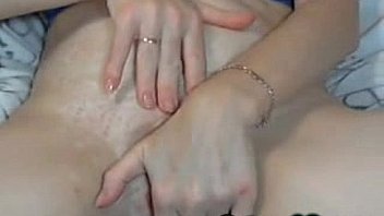 French plays on cam while hubby watches camg8