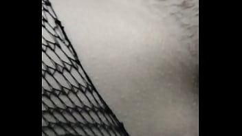 Tocando a mi novia hasta que se moje