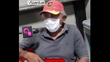 Sacrificio y dedicación una vida vendiendo periódicos #historia #familia #atrevidoypegajoso #chiclenoticias #superacio