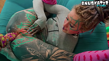 Skinny tattoo girl plays with her anal hole sextoy masturbation