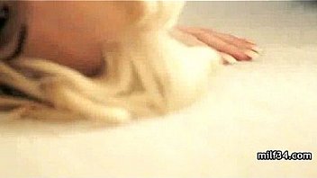 Stressed out milf with a sexy body gets a happy ending massage