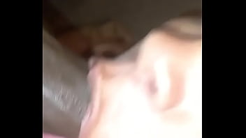 Joven casada le gustan los hombres negros