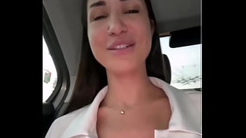 вебкам модель в такси обнажила