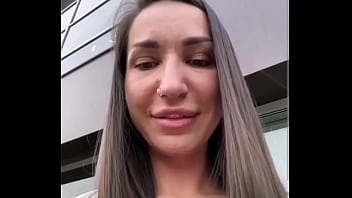 вебкам модель в такси обнажила