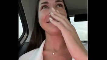 вебкам модель в такси обнажила