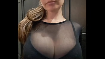 Like si tu veux que je sorte dans la rue comme ça commente si tu veux que je