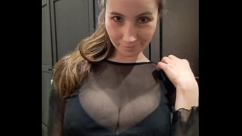 Like si tu veux que je sorte dans la rue comme ça commente si tu veux que je