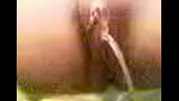 Pissing thumbnail