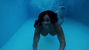 Redhead latina crush & maxine x eat mike's big monster cock