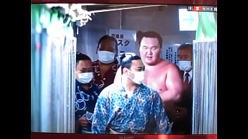 白鵬の八百長相撲　800万円