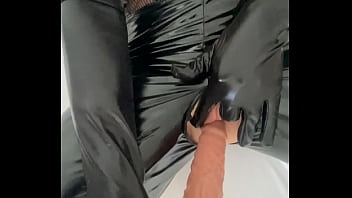 Playing with my dildo and withy my mask only focused on the pussy