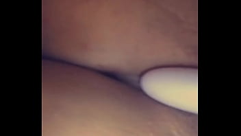 Chica demi rouge masterbation with vibrator