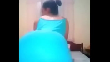 Me fasina tener hielo bien frío recorrer mi cuerpo